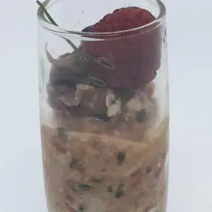 Ris de veau et légumes croquants aux éclats de framboise