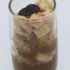Méli-mélo de foie gras, pain d’épices et confit d’oignons