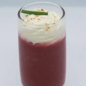 Mousseline de betterave rouge à la crème de ciboule